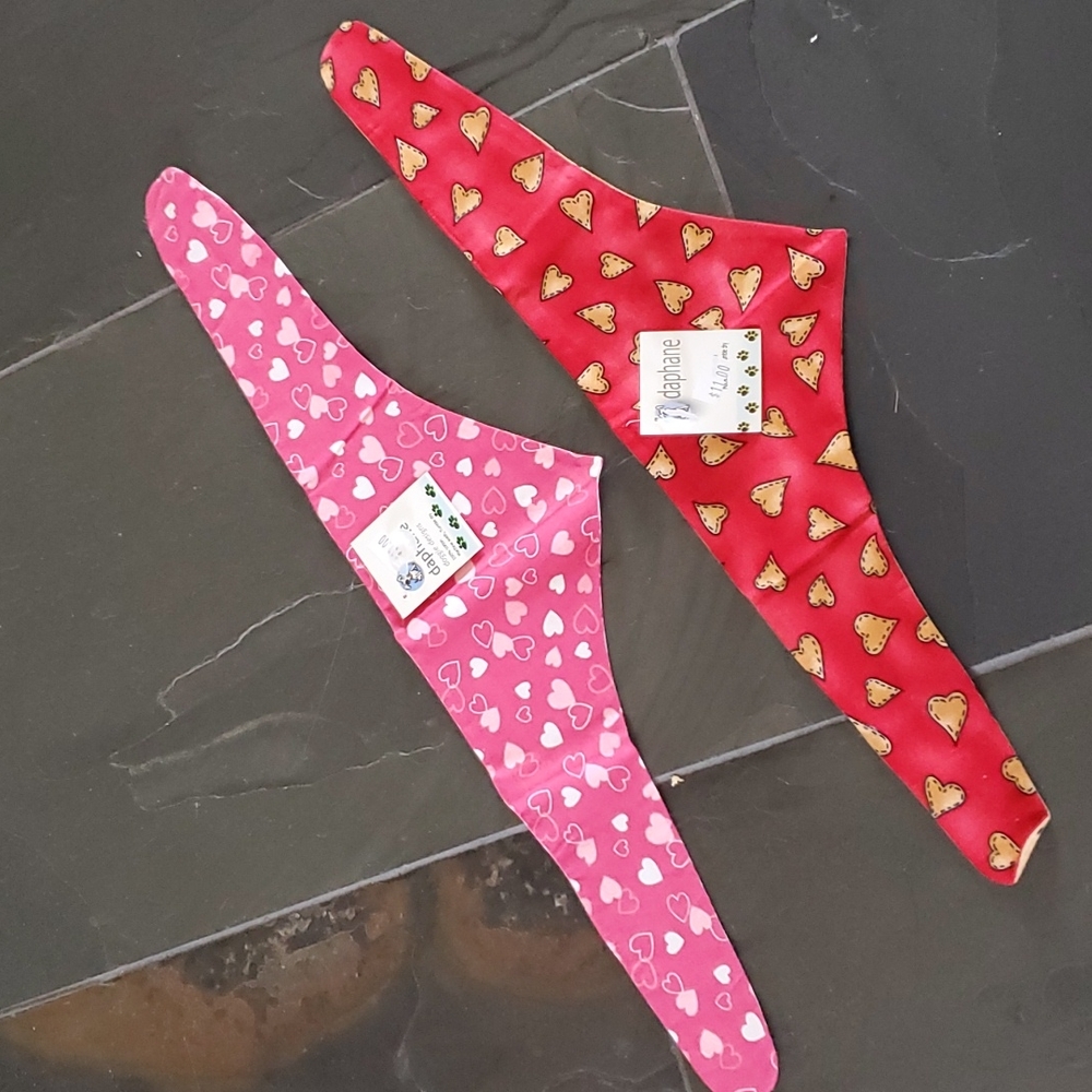 Small 100% Cotton Reversible Dog Bandanas /  daphane doggie design